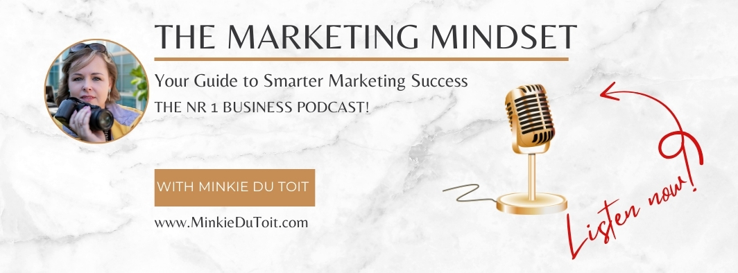 Vroue van verskillende generasies wat saam gesels en van mekaar leer.